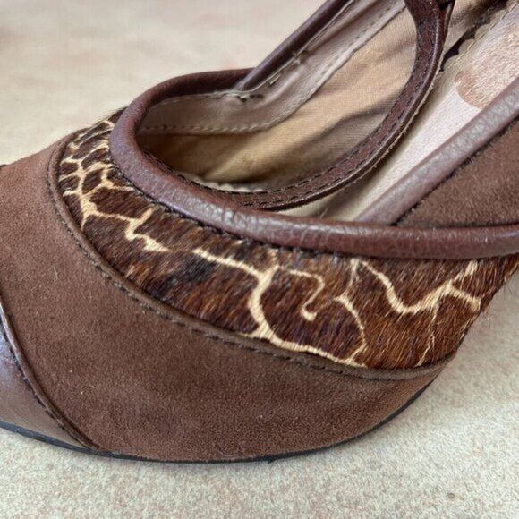 Fossil Giraffe Print Suede Faux Fur T-Strap Heels - Picture 6 of 16
